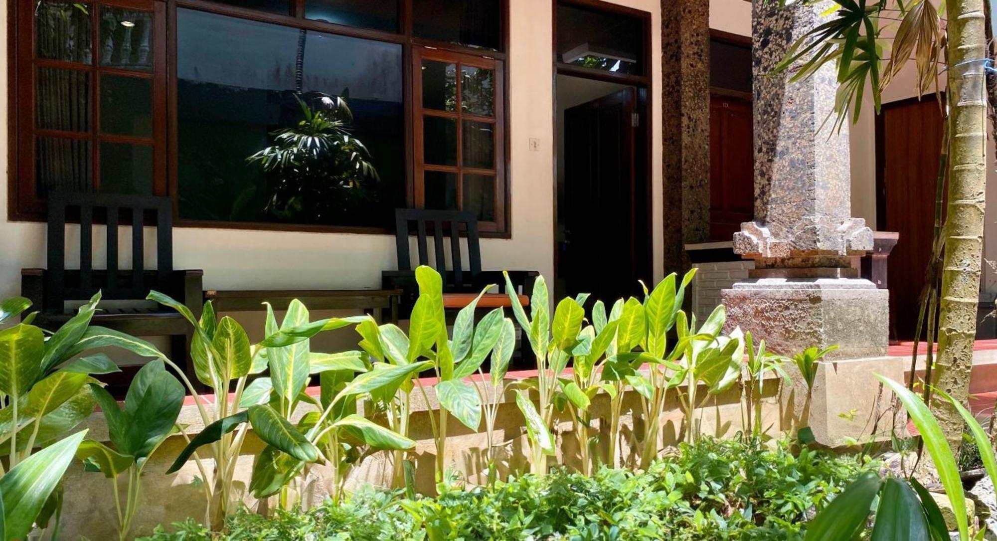 Legian Simpang Inn Hotel מראה חיצוני תמונה